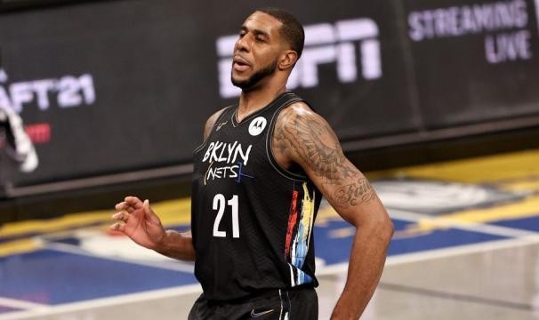 竞技宝官网-篮网无限接近签约阿德 内线却依旧存在致命漏洞？