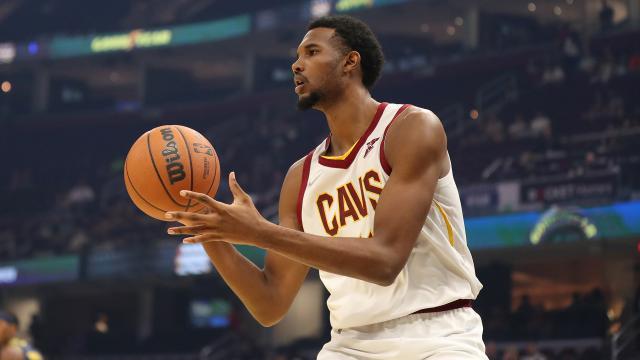 1640166397325040831.jpg mobley112621.jpg