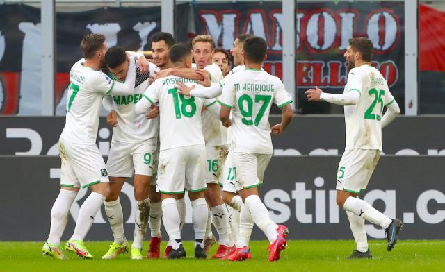 1638120448460021866.jpg ac-milan-v-us-sassuolo-serie-a-7.jpg